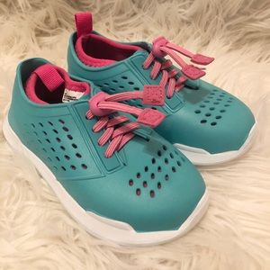 NWOT Cat & Jack Outdoor Shoes Size 8